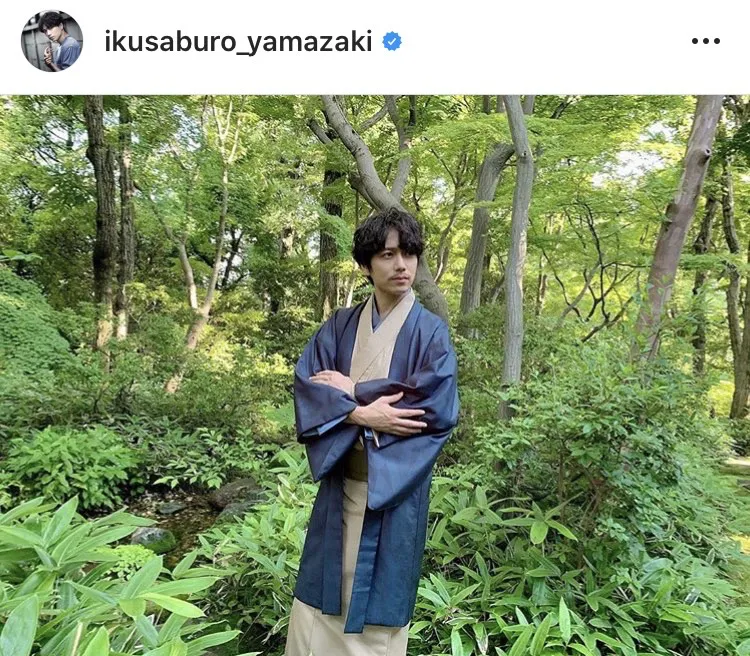 ※山崎育三郎公式Instagram(ikusaburo_yamazaki_official)より