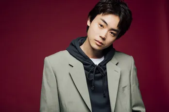 菅田将暉、「(妻と娘の)幸せな姿を見て泣くというのは究極だった」<映画「糸」連載その2>