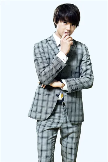 佐野勇斗、ドラマ『俺たちはあぶなくない』で初の刑事役！「全力のサボりをお届けします！」