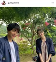 【写真を見る】新川優愛と小池徹平の“ニッコリ”2SHOT