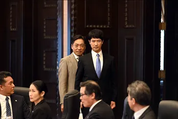 半沢(堺雅人)と大和田(香川照之)がまさかの共闘!? 買収劇の裏の巨大な闇に立ち向かう<半沢直樹>