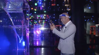 コロチキ・ナダルが水族館で“映える”写真を撮るコツを学ぶ＜教えてもらう前と後＞