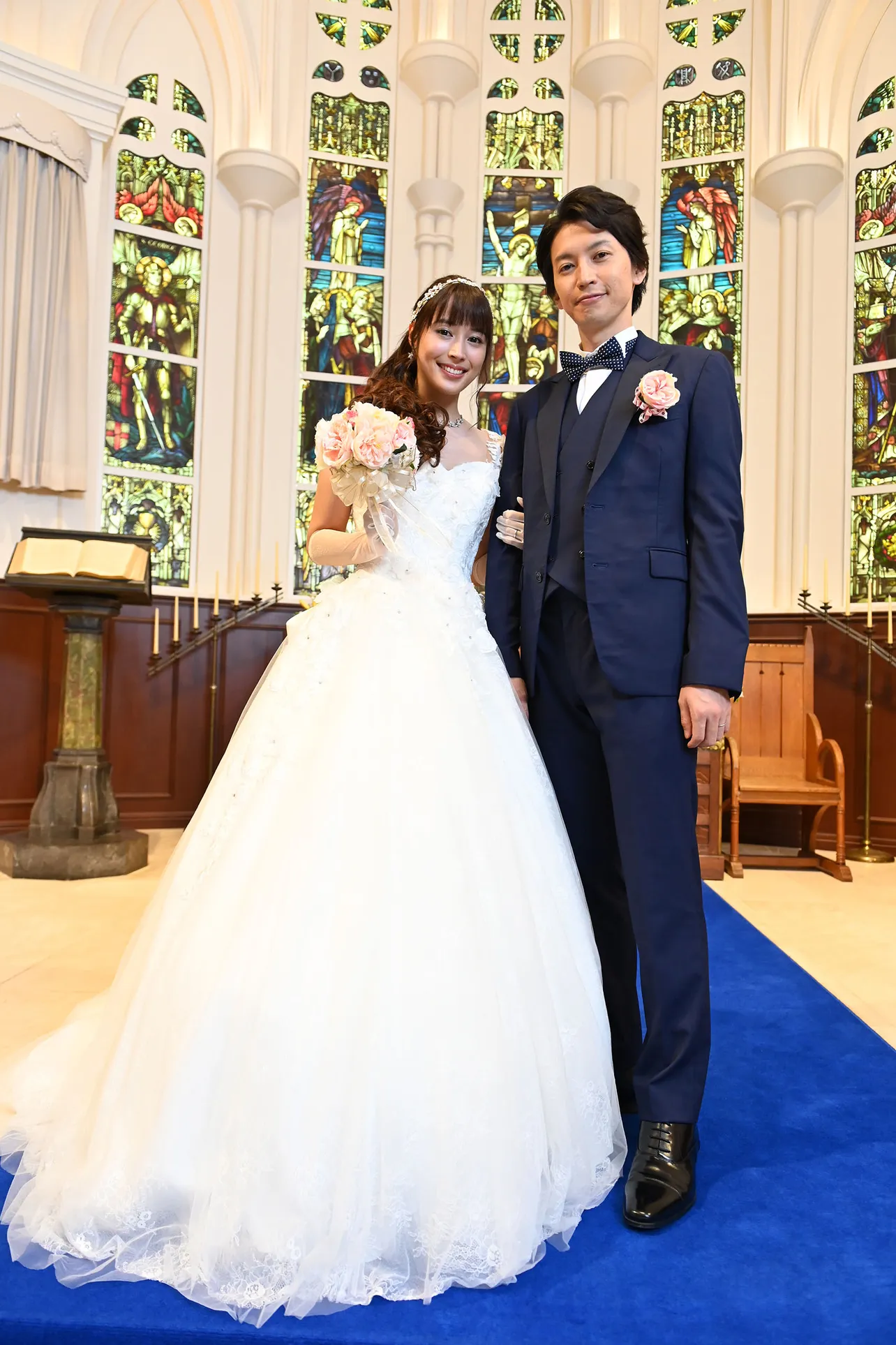 大倉忠義と広瀬アリスが初共演で夫婦に！　結婚式写真が解禁された