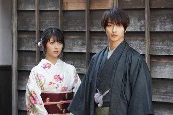 浜辺美波&横浜流星のラブシーンに視聴者騒然「美しすぎる…!」<私たちはどうかしている>