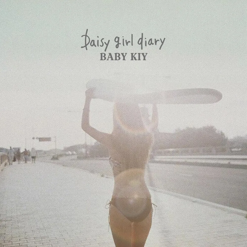 【写真を見る】Baby Kiyのシングル「Daisy girl diary」ジャケット