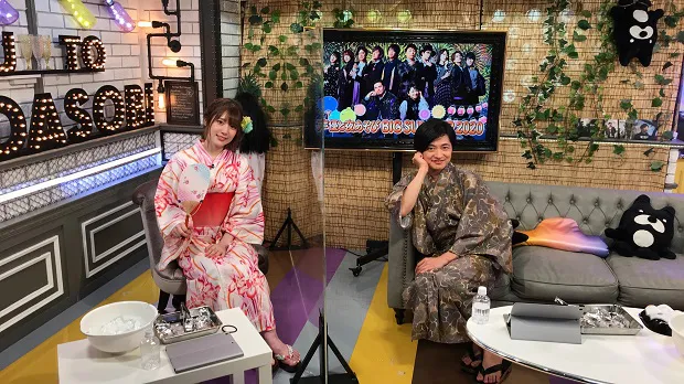 【写真を見る】下野紘＆内田真礼、浴衣姿の涼しげショット