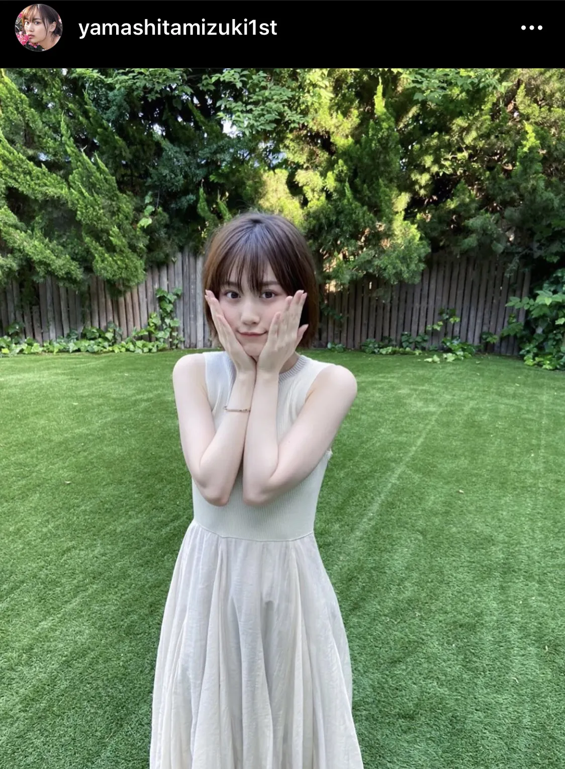 ※乃木坂46 山下美月 1st写真集「忘れられない人」公式Instagram(yamashitamizuki1st)より