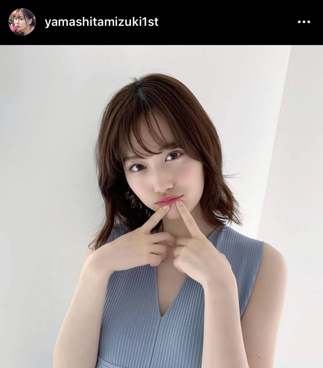 ※乃木坂46 山下美月 1st写真集「忘れられない人」公式Instagram(yamashitamizuki1st)より