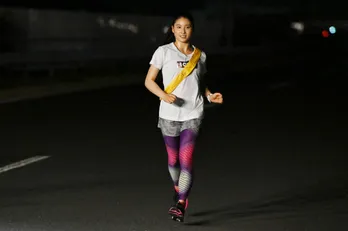 土屋太鳳、“募金ラン”一人目のランナーに「先生の気持ちも込めて」＜24時間テレビ＞