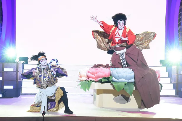 市川海老蔵とメインパーソナリティーの岸優太がスペシャル歌舞伎パフォーマンスを披露