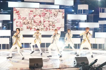 King & Prince「シンデレラガール」をサプライズ歌唱!“ご本人登場”にファン『岸くんすごくうれしそう』<24時間テレビ>