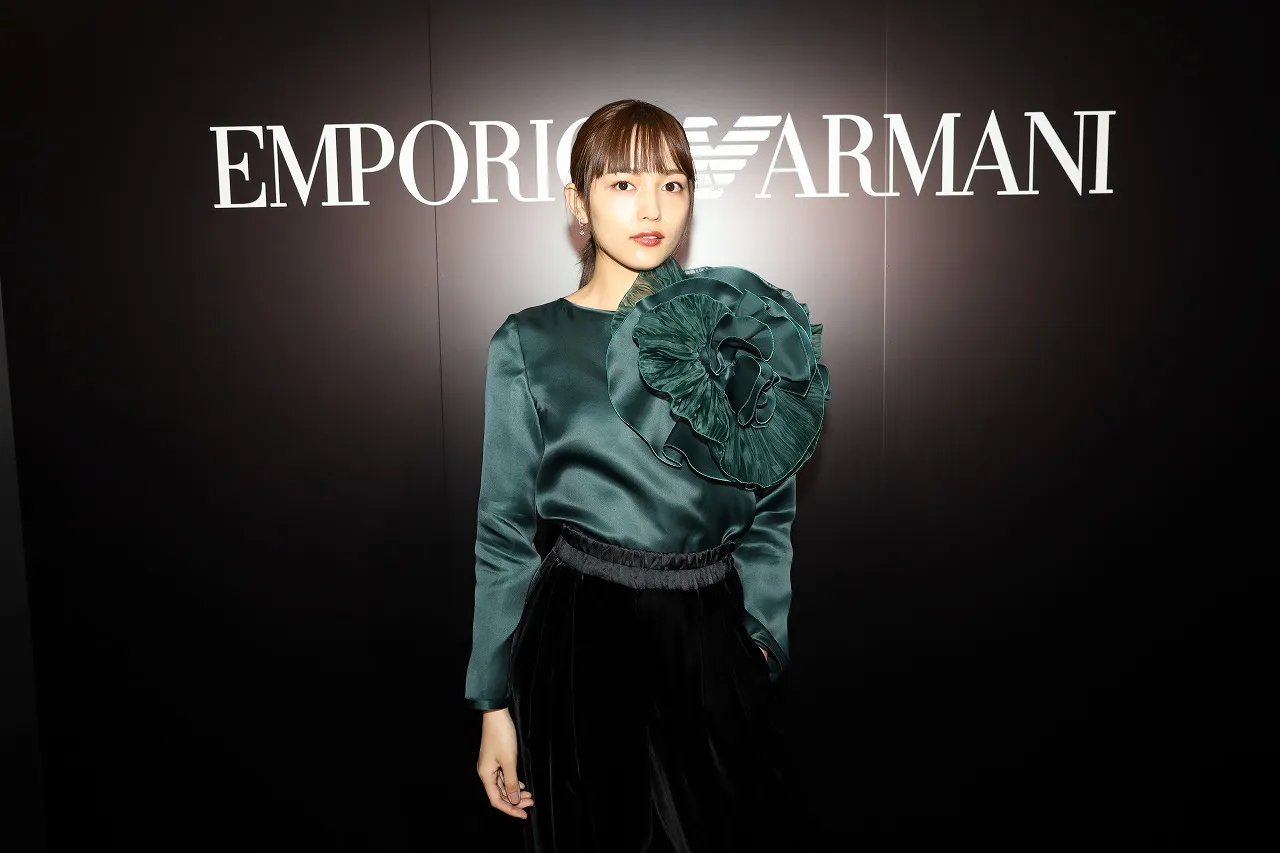 川口春奈がエンポリオ アルマーニ広告モデルに就任した