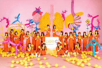 日向坂46がイメージキャラクターに起用されたWEBCMが公開　徳井義実の体の中でかわいくビタミンCを運ぶ