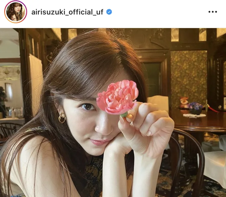 ※画像は鈴木愛理(airisuzuki_official_uf)公式Instagramのスクリーンショット