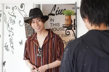 A.B.C-Z・河合郁人が「刑事7人」で癖のある“情報屋”役で登場「サングラスの外し方などにもこだわりました」