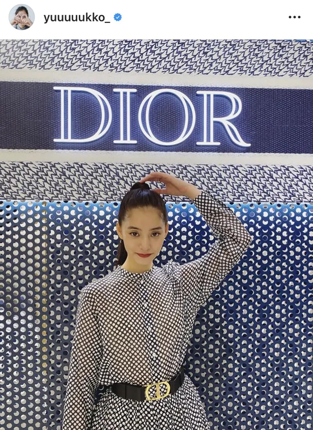 画像 新木優子 Dior Blue Dotを着こなす姿にファン歓喜 セレブ感 姫すぎる 2 15 Webザテレビジョン