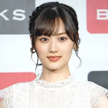 乃木坂46山下美月、高身長同期・梅澤美波に隠れ「1秒も映ってない…」