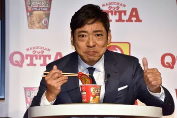 香川照之“常務”、カメラ目線のし過ぎで「監督に注意されました」