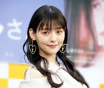 上坂すみれ、“パンダ”なチャイナ服姿に反響「ニーハイ太もも最高」「いつ見ても毛深い」