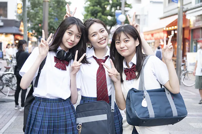 人気急上昇中の3人がドラマ主演！（左から）田鍋梨々花、秋田汐梨、永瀬莉子