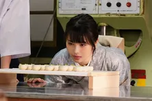 ＜私たちはどうかしている＞第1部終幕でトレンド1位反響！ 浜辺美波“七桜”の激変ぶりに衝撃走る 