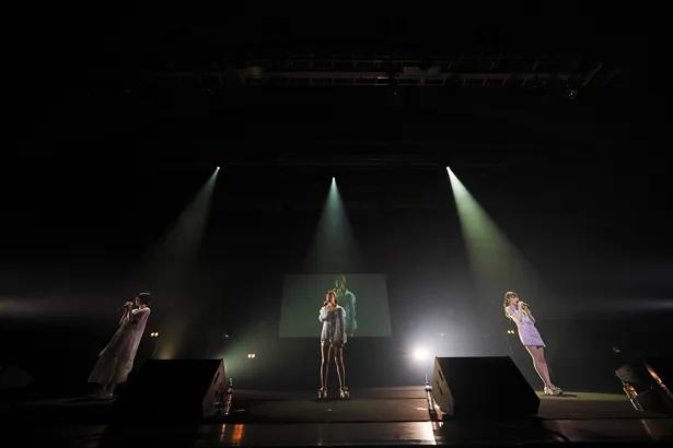 9月13日、神奈川・パシフィコ横浜国立大ホールで初ホールツアーのファイナルを行った神宿