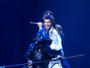 小栗旬主演舞台“髑髏城の七人”の東京公演がスタート!!