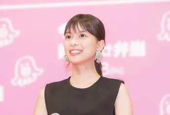 芳根京子、“お目々クリクリ”な1歳半当時の写真に反響続々「既に、べっぴんさん」「もう今の面影ありますね」