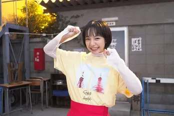 “ティーンのカリスマ”山之内すず、「LIFE！」初登場で中川大志と全力ダンス！