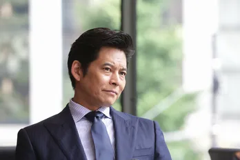 中島裕翔“大輔”は元同僚の間宮祥太朗“松井”から引き抜きにあう<SUITS/スーツ2>