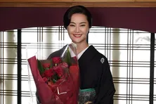 観月ありさ、佐野史郎がクランクアップ!「女優人生の中でも思い出に残る、大切な作品」<私たちはどうかしている>