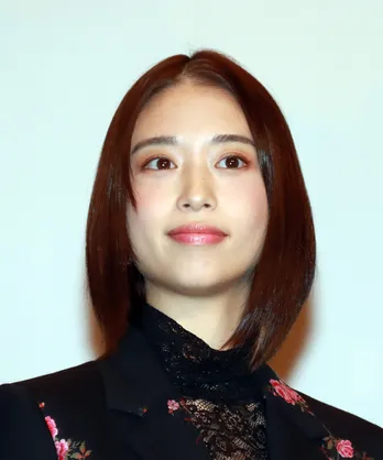 森川葵&松井玲奈「気が引き締まった」「焦りがあった」互いに褒め合う<魔女見習いをさがして>