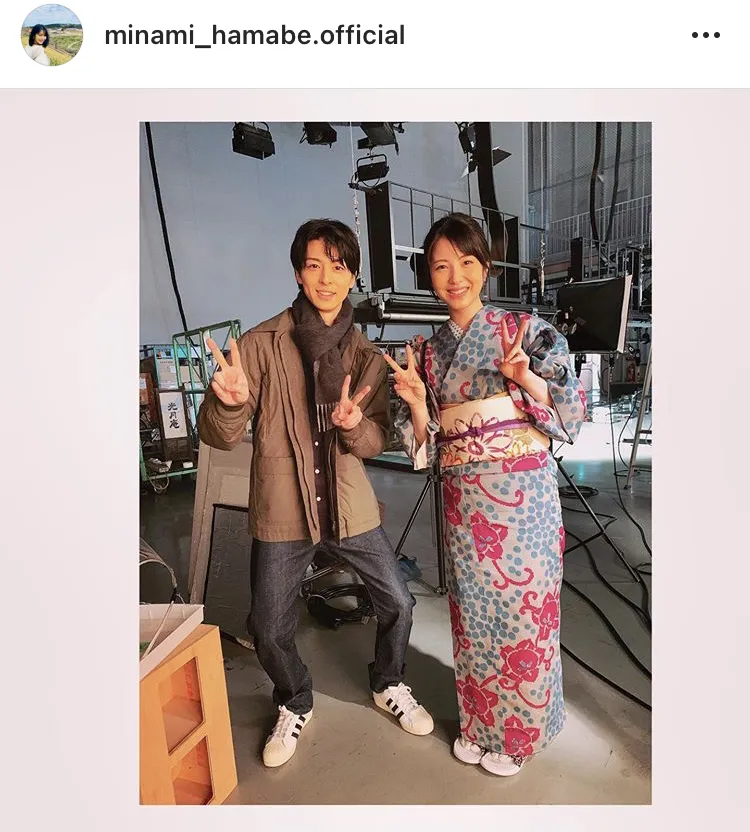 ※浜辺美波オフィシャルInstagram(minami_hamabe.official)のスクリーンショット