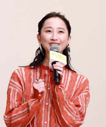 松井玲奈“鉄オタ”目線でも「クオリティーが素晴らしい!」と絶賛<魔女見習いをさがして>