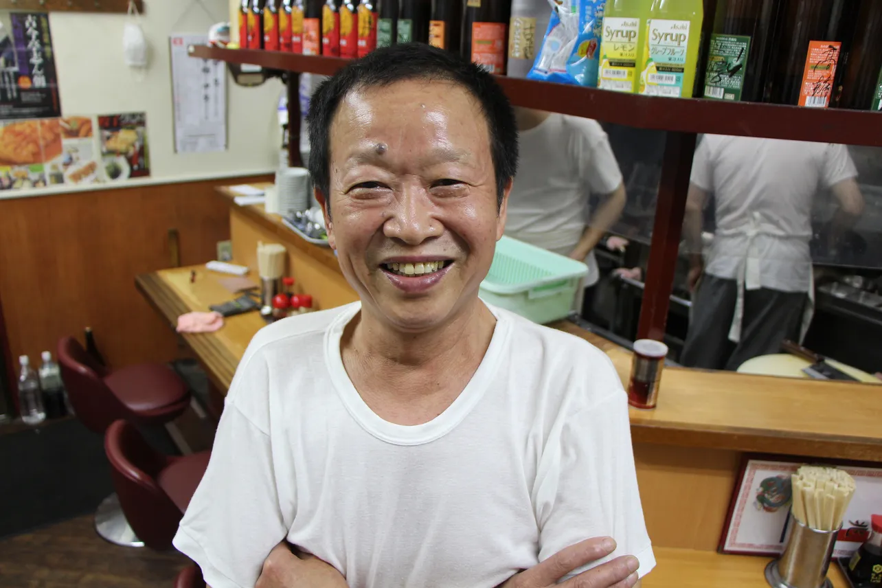 中華料理店「兆徳」の店主・朱徳平