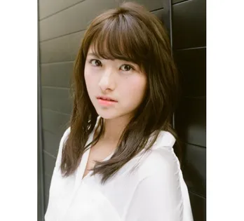 大和田南那、美デコルテ&胸元チラリなタンクトップ姿に反響続々「何この衣装は!!!!!!」「おっとなぁ!!」