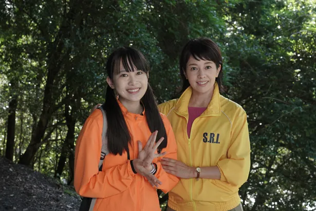 BEYOOOOONDSの里吉うたの(写真左)が、沢口靖子主演「科捜研の女20」の第1話にゲスト出演する