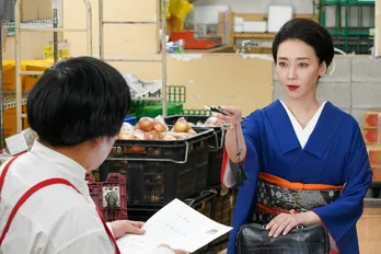 稲森いずみ“雲雀”、組が解散となり生活費を稼ぐためパートとして働くことを決意<極主夫道>