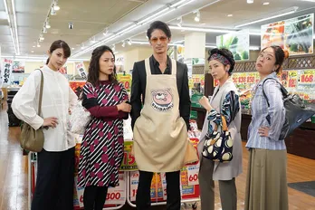 伝説の極道・玉木宏“龍”と滝藤賢一“虎二郎”がスイーツ&ヨガで対決!婦人会の抗争も勃発<極主夫道>