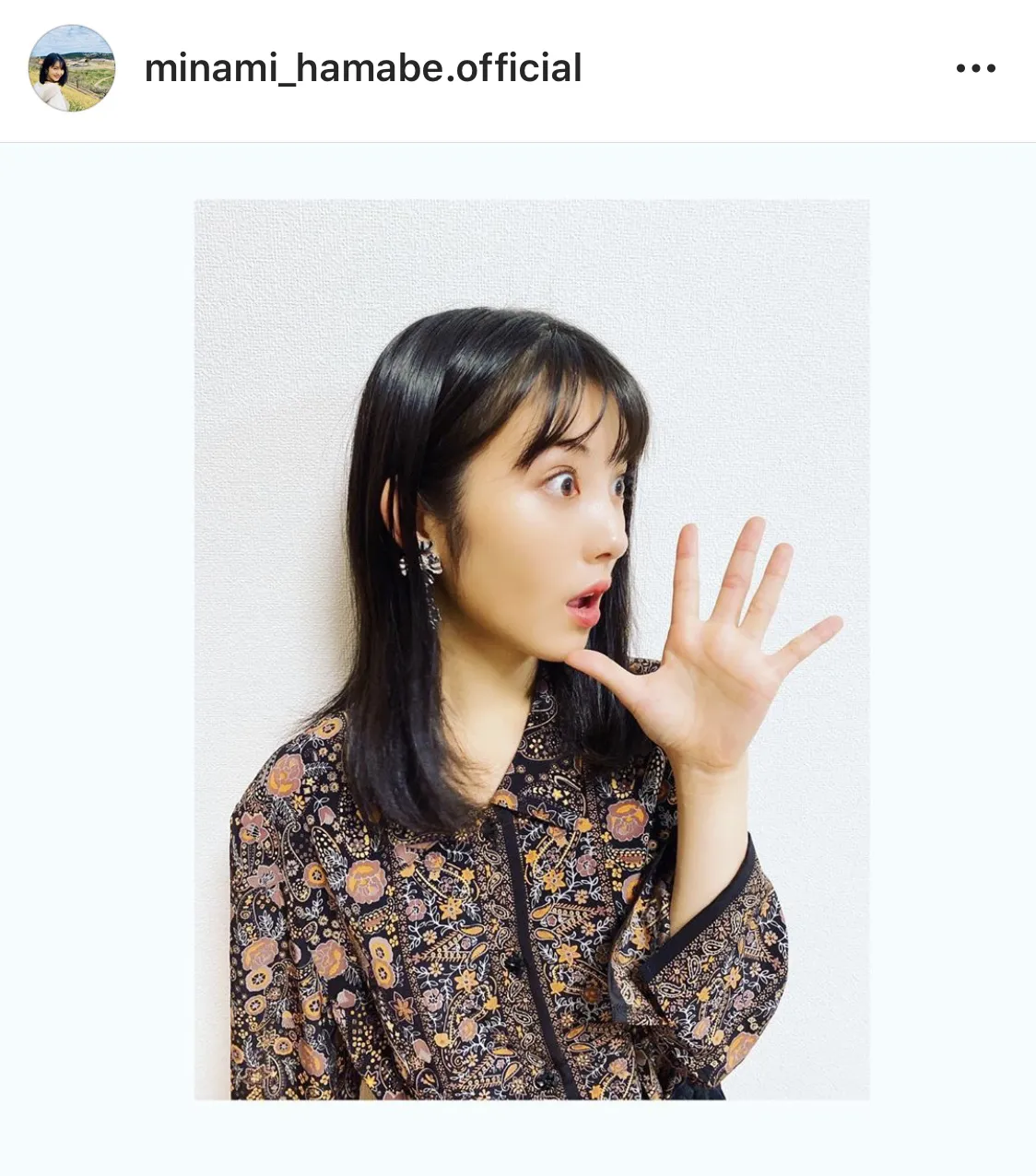 ※浜辺美波公式Instagram(minami_hamabe.official)より