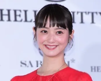 佐々木希&大政絢、“美女2SHOT”に「安定に美しい」「マイナスイオン出てる」とファン絶賛