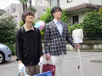 変顔、ほめ合い、コンビ愛…鈴木伸之＆佐野勇斗のコミカルな演技が心地よい＜俺たちはあぶなくない＞