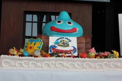 LUIDA'S BAR（ルイーダの酒場）特製のドラゴンクエスト25周年バースデーケーキ