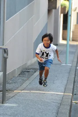 【写真】加藤は満面の笑みで坂道を駆け上がる！