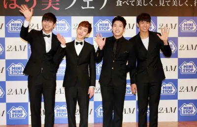 来年1月にデビューを果たす2AMのジヌン、チョグォン、チャンミン、スロン（写真左から）