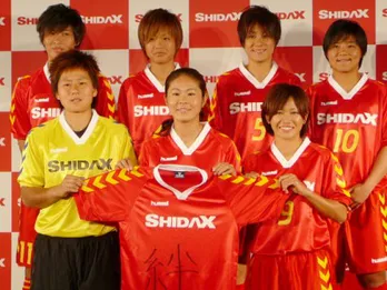 澤穂希、川澄奈穂美らなでしこJAPANがカラオケで大盛り上がり!