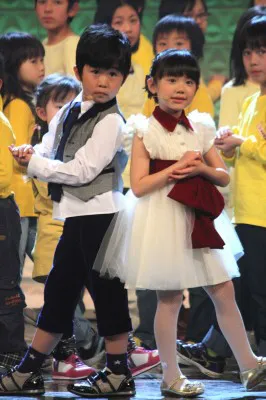 リハから気合十分！ 愛菜ちゃん、福くんは紅白で被災地の子供たちとマルモリダンス!! 