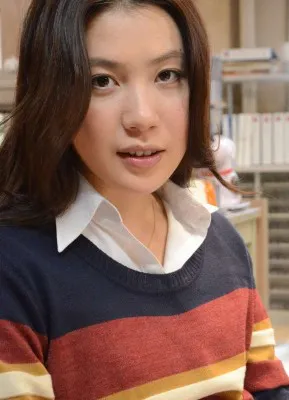 「ティーンコート」で検事を目指す大学生・真帆を演じる村川絵梨