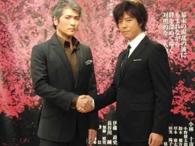 舞台「陽だまりの樹」の制作発表記者会見が行われ、上川隆也と吉川晃司が出席
