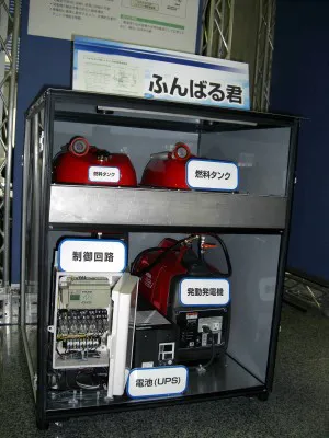 発電機と電池を利用する中継局用のハイブリッド電源装置